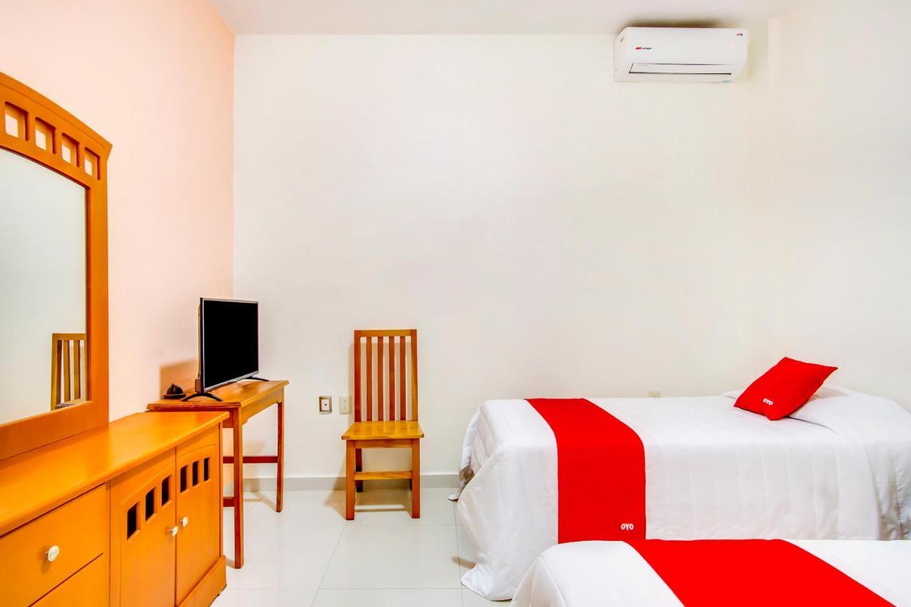 Hotel La Estancia Colima Kültér fotó