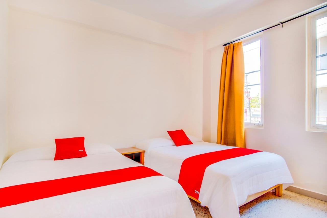 Hotel La Estancia Colima Kültér fotó