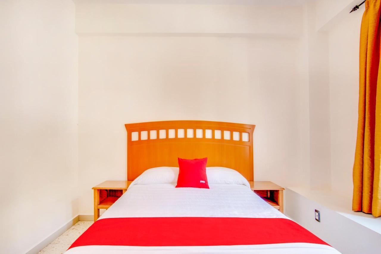 Hotel La Estancia Colima Kültér fotó