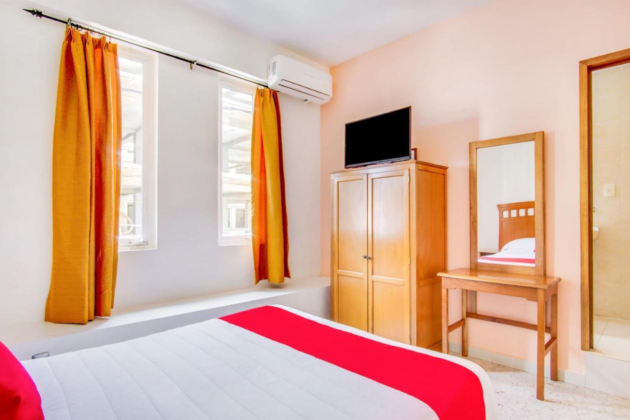 Hotel La Estancia Colima Kültér fotó
