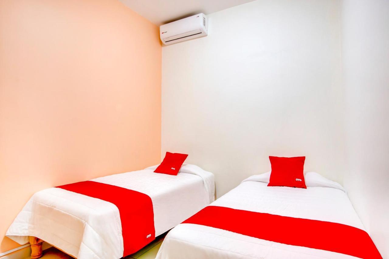 Hotel La Estancia Colima Kültér fotó