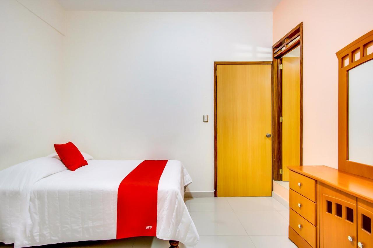 Hotel La Estancia Colima Kültér fotó